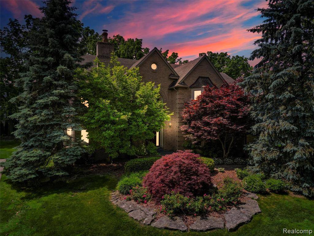 Troy, MI 48098,5657 Greenhill Drive