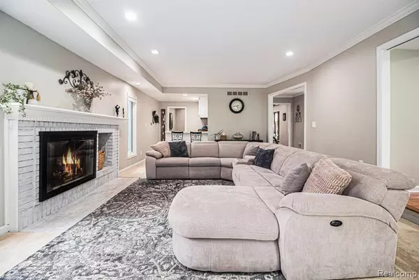 Bloomfield Hills, MI 48302,4469 Tanbark Street