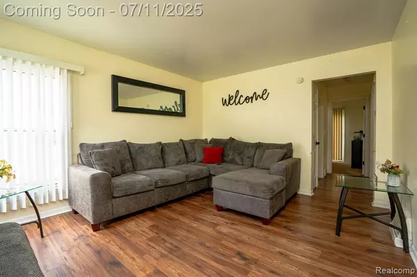 Harper Woods, MI 48225,19725 Kingsville Street