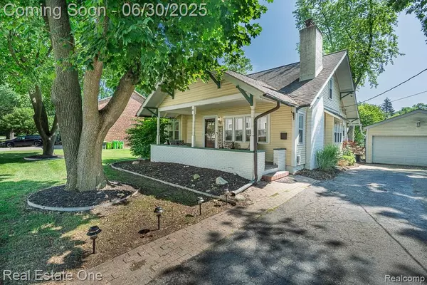109 Hacker Street, Rochester, MI 48307