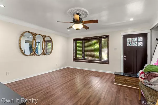 Dearborn Heights, MI 48127,6426 Highview Street