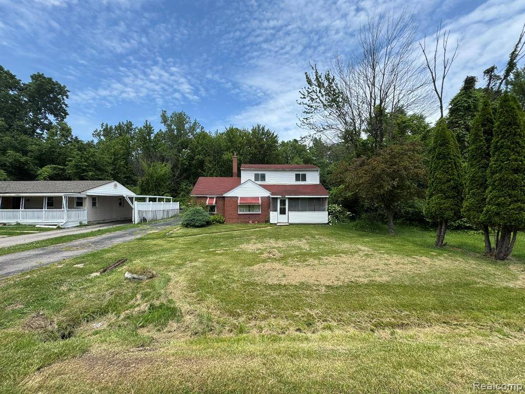 Detroit, MI 48174,35740 Beverly Road