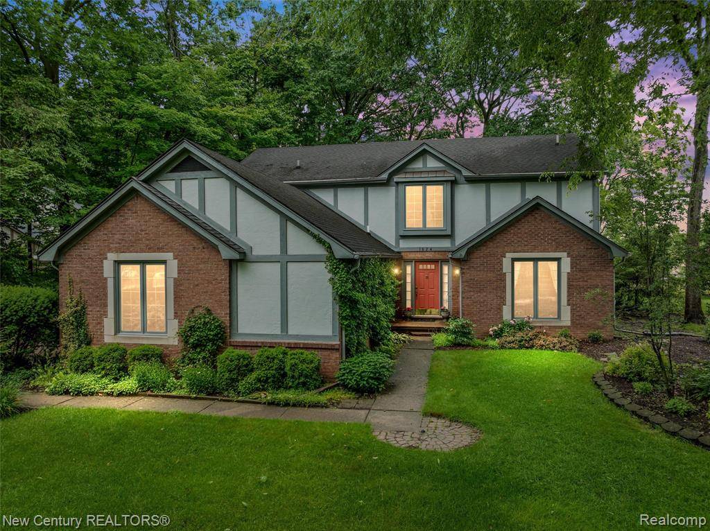 1524 Waverly Drive, Troy, MI 48098