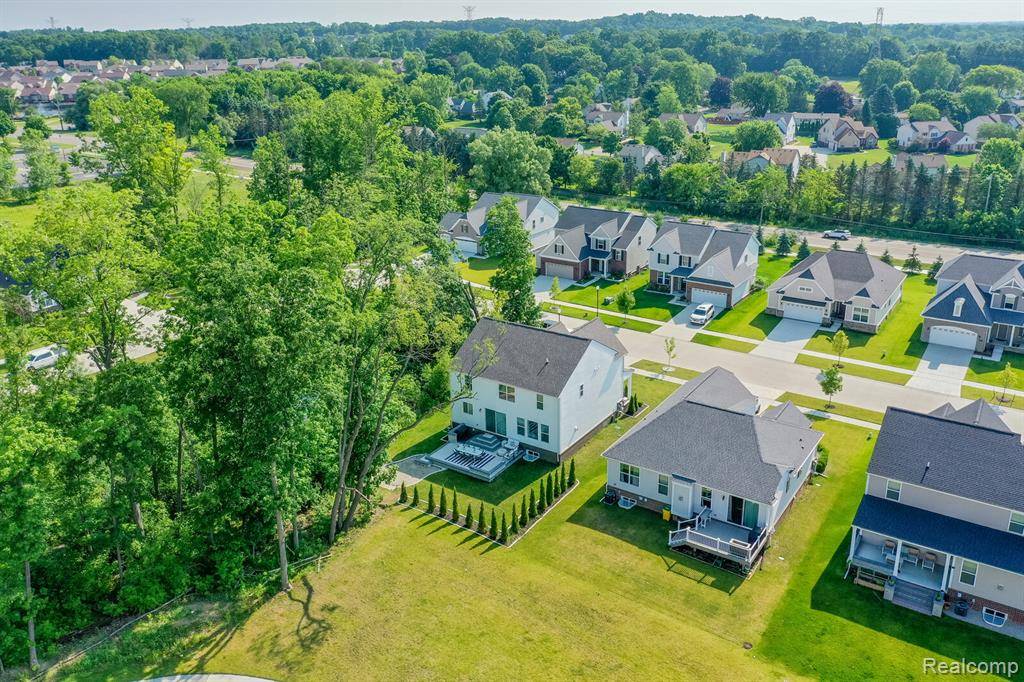 Wixom, MI 48393,1957 Emerald Lane