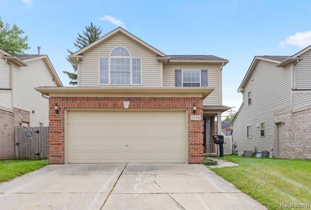 1730 E Woodruff Avenue, Hazel Park, MI 48030