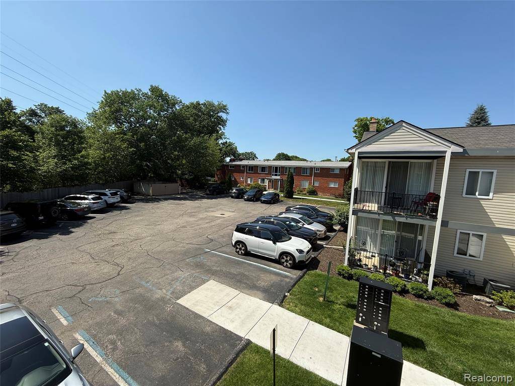 Birmingham, MI 48009,307 N Eton Street