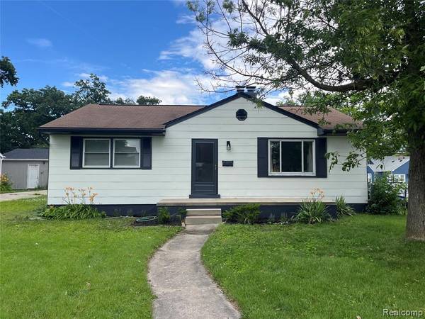 23702 Crossley Avenue, Hazel Park, MI 48030