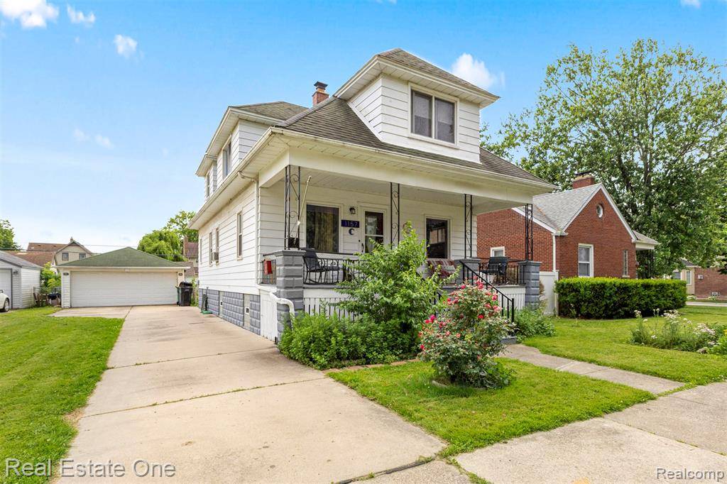 Wyandotte, MI 48192,1157 Superior Boulevard