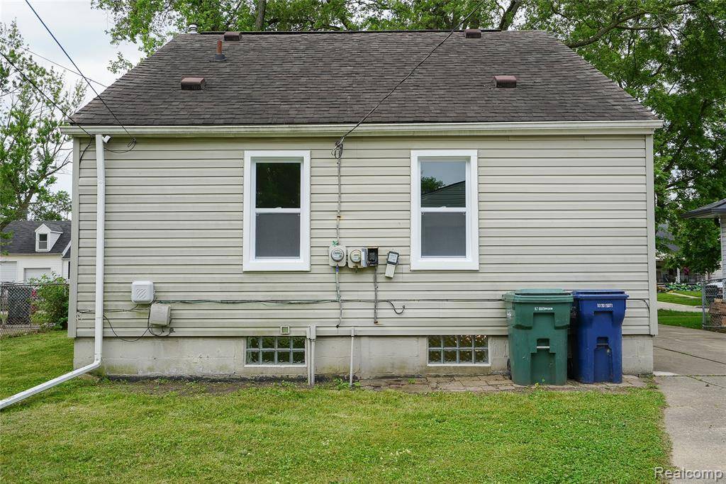 Lincoln Park, MI 48146,438 Ford Boulevard