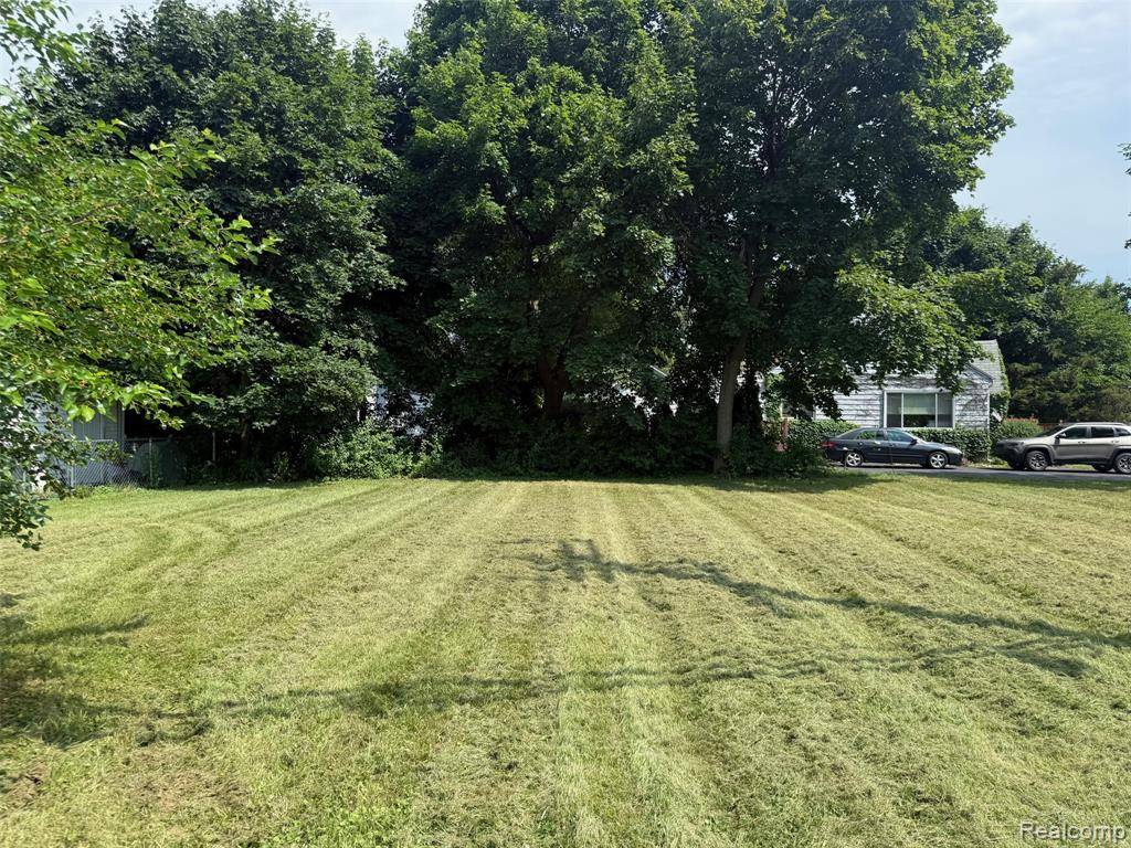 2920 Hensman Street, Troy, MI 48320