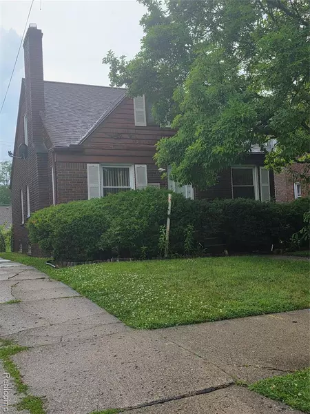 13539 WOODMONT Avenue, Detroit, MI 48227