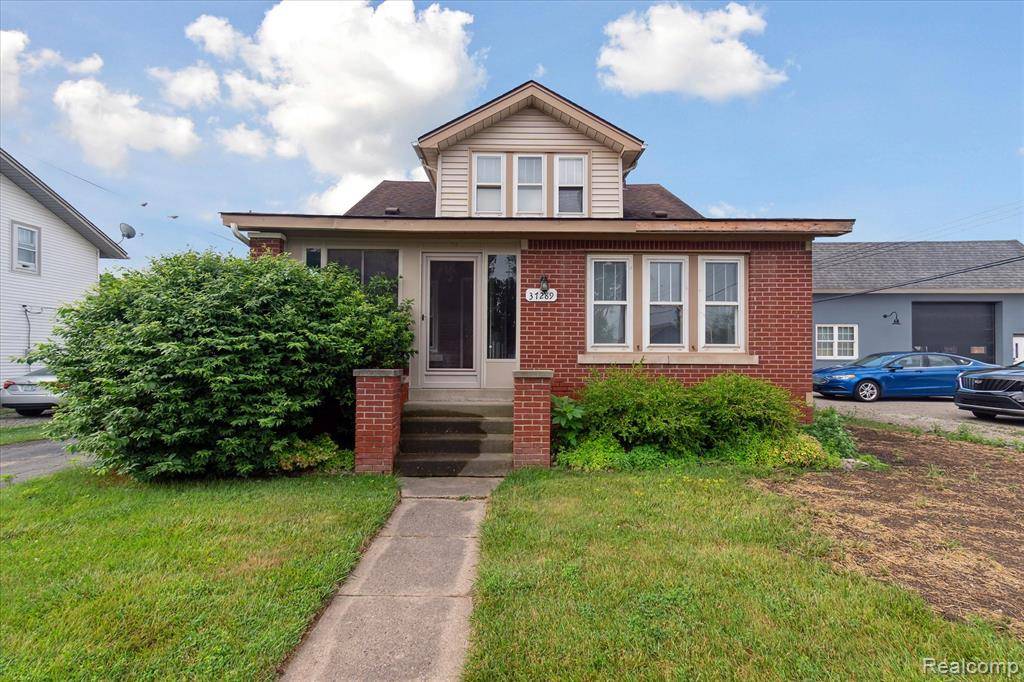 New Boston, MI 48164,37289 Evans Street