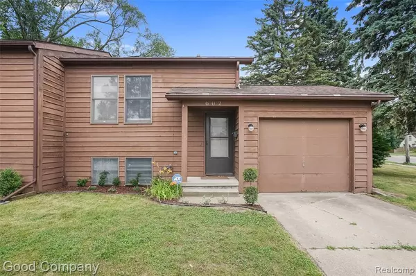Royal Oak, MI 48073,602 MILLARD Avenue