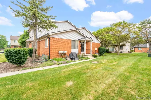Shelby Twp, MI 48317,2220 Orchard Crest Street