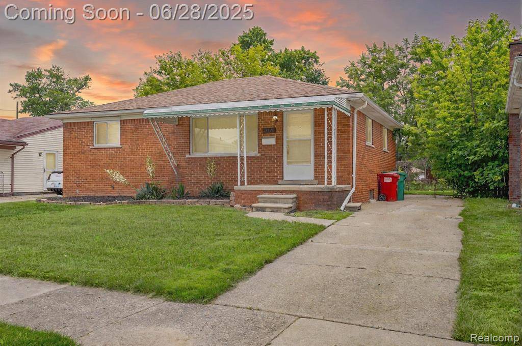 Eastpointe, MI 48021,23320 Beechwood Avenue