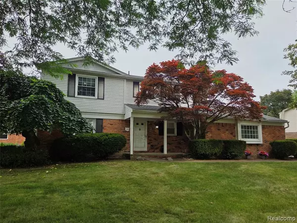 Troy, MI 48085,5379 Winchester Drive