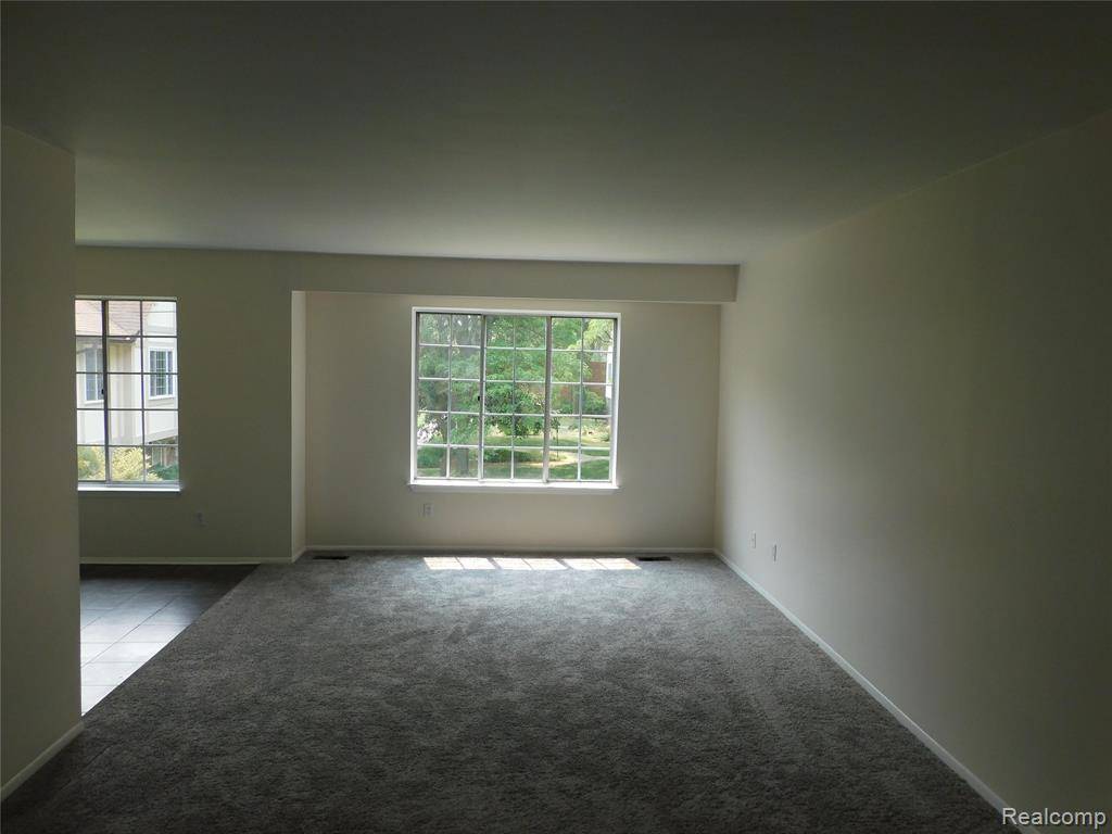 Southfield, MI 48076,30268 Southfield Road