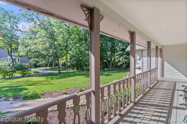 Brighton, MI 48116,7667 Prairie Court