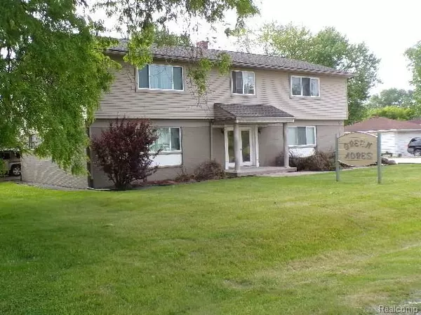 Clinton Twp, MI 48036,38560 Meadowdale Street