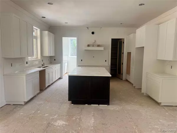 Shelby Twp, MI 48315,14173 PROVIM FOREST