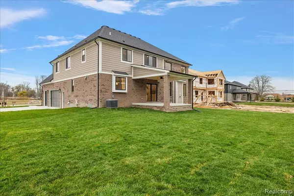 Macomb, MI 48042,50896 MISTWOOD Drive