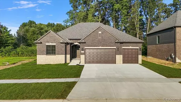 Macomb, MI 48042,50798 Mistwood Drive