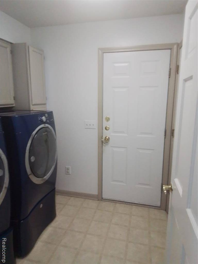 Swartz Creek, MI 48473,9472 Hill Road