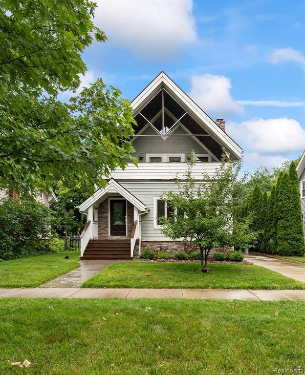 Royal Oak, MI 48067,319 E University Avenue