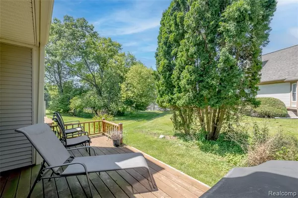 Fenton, MI 48430,897 Whisperwood Trail