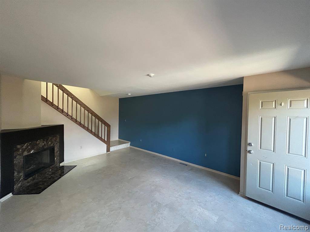 Canton, MI 48188,2071 VINE WAY Drive