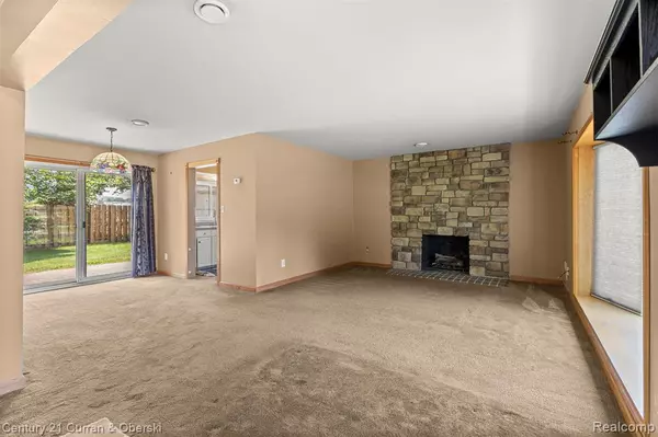 Redford, MI 48240,27275 Westland Road