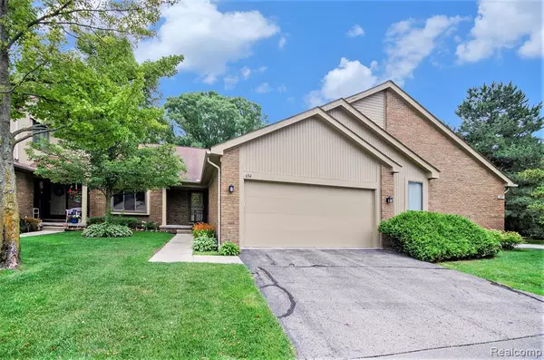654 Tennyson, Rochester Hills, MI 48307