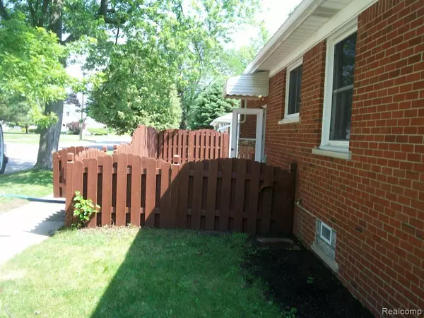 Southgate, MI 48195,13180 Netherwood Street