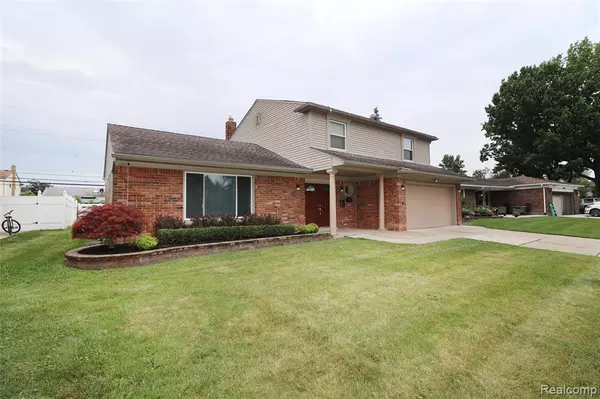 Dearborn Heights, MI 48127,739 Kinloch Street