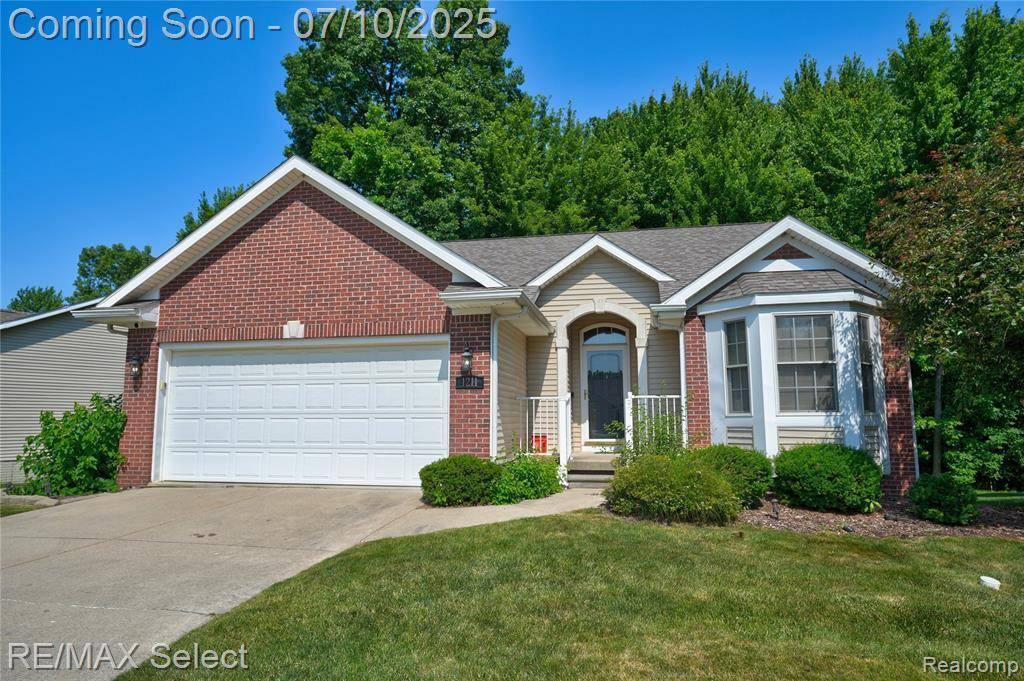 1211 Creek View Court, Burton, MI 48509