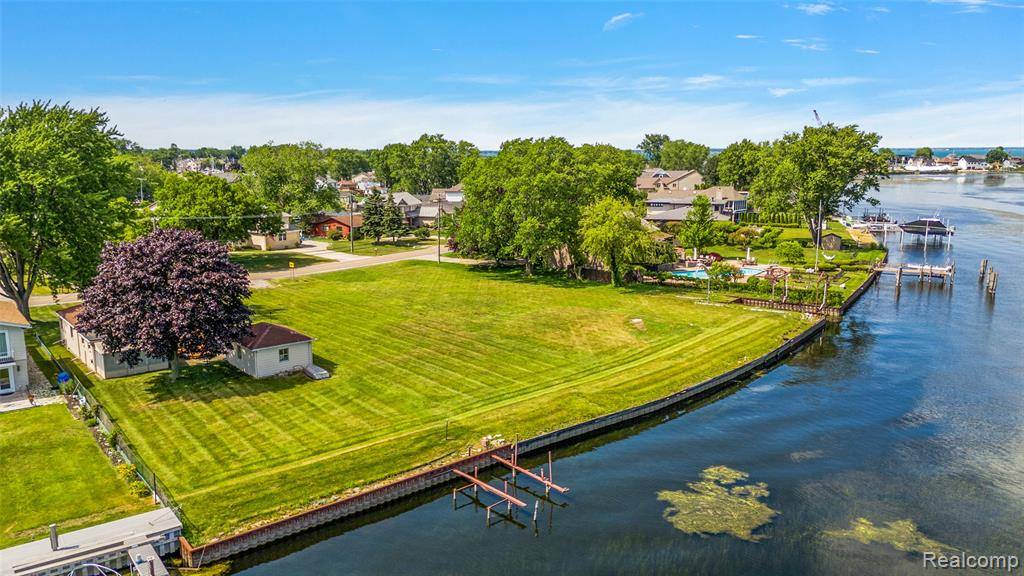 Harrison Township, MI,39196 Lakeshore Drive