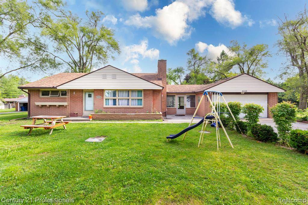 4445 Packard Street, Pittsfield, MI 48108