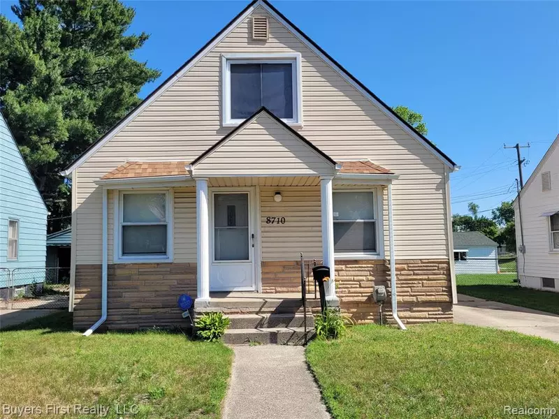 8710 Albany Street, Oak Park, MI 48237