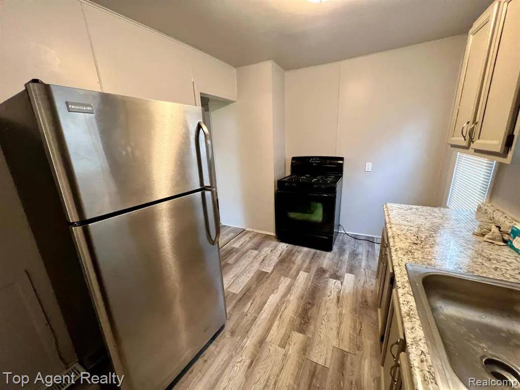 Warren, MI 48091,7511 ORCHARD Avenue