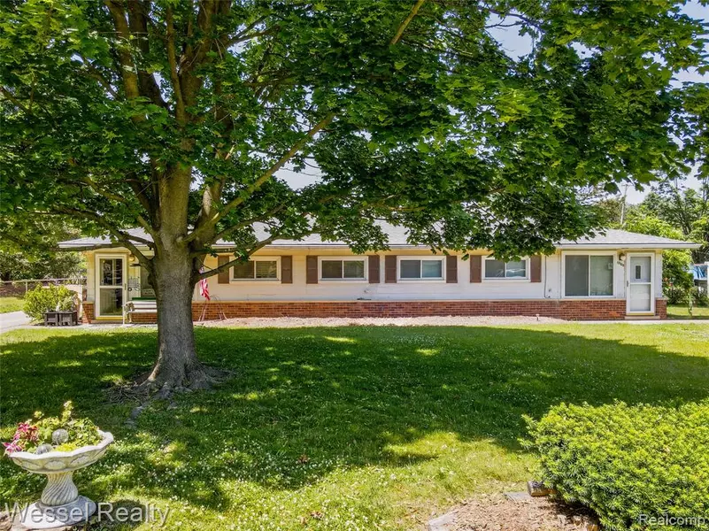 57121 OMO Road, Ray, MI