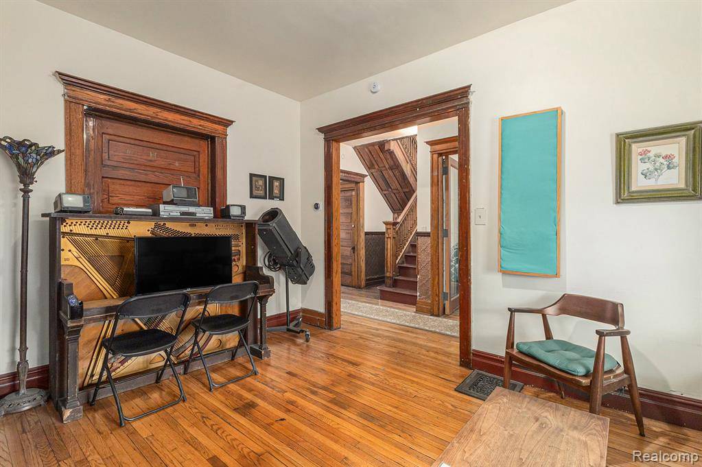 Detroit, MI 48208,4214 Avery Street
