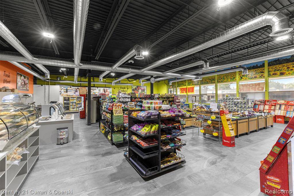 Allen Park, MI 48101,14730 Champaign Road