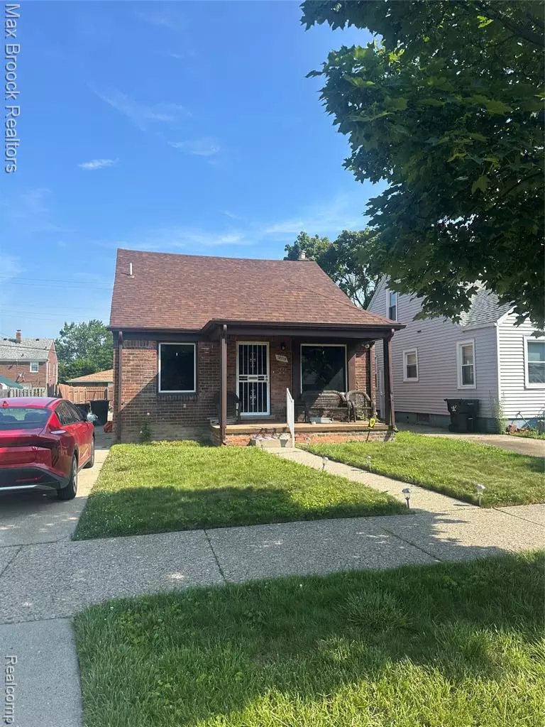 Detroit, MI 48213,12719 Promenade Street