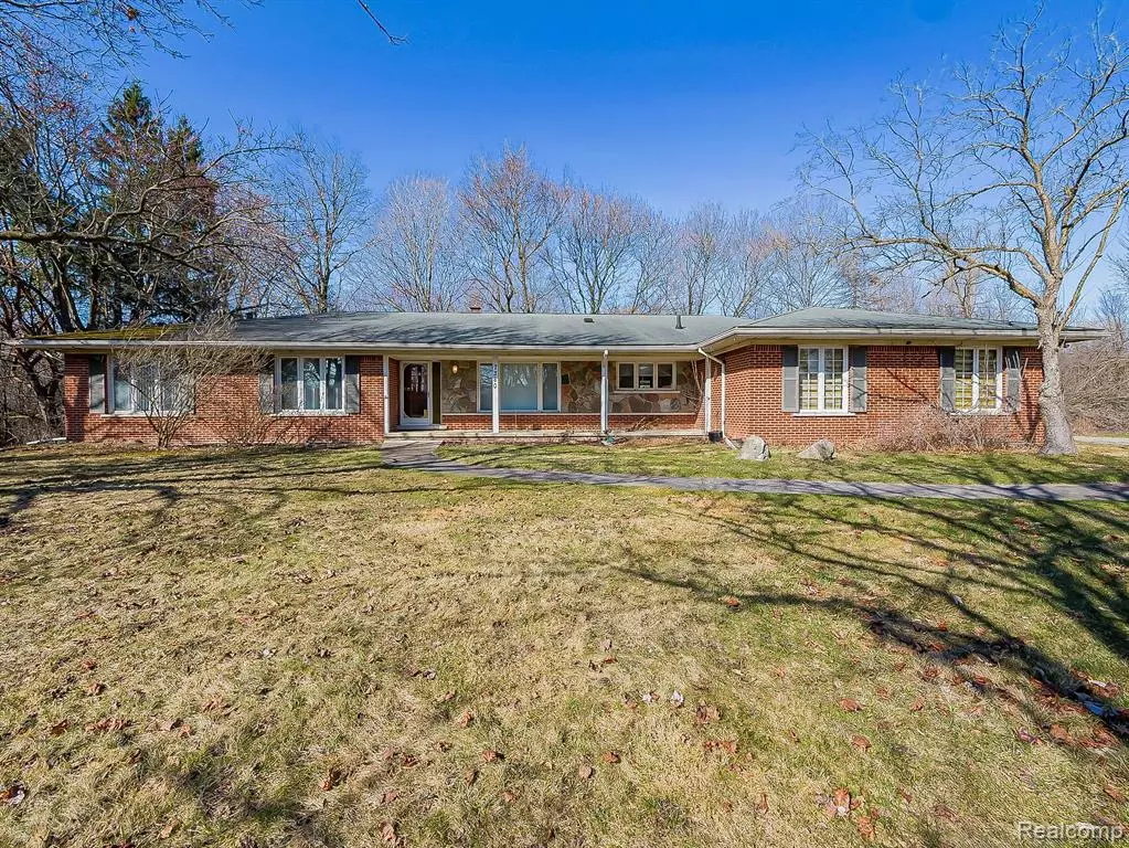 West Bloomfield, MI,7380 Villamuer Road