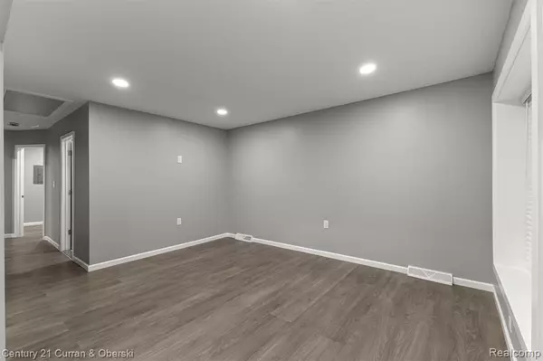 Lincoln Park, MI 48146,1587 Reo Avenue