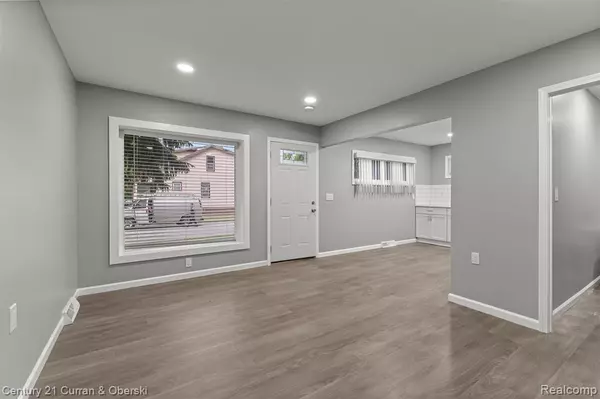 Lincoln Park, MI 48146,1587 Reo Avenue