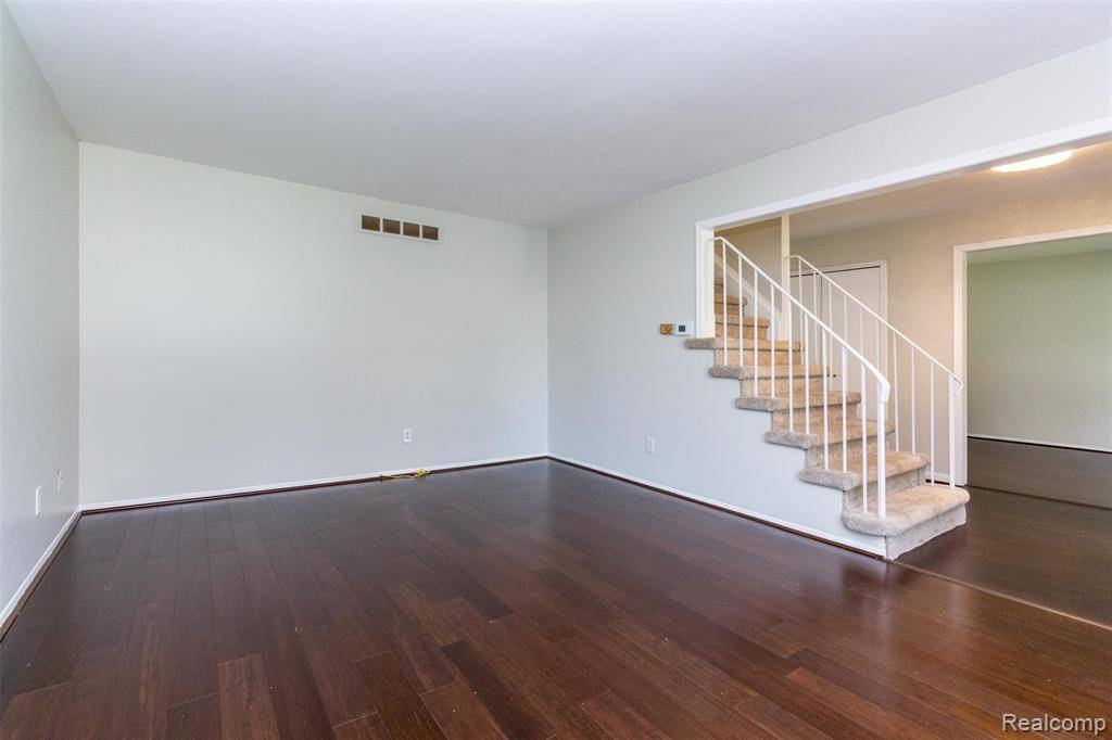 Troy, MI 48085,4425 Clarke Drive
