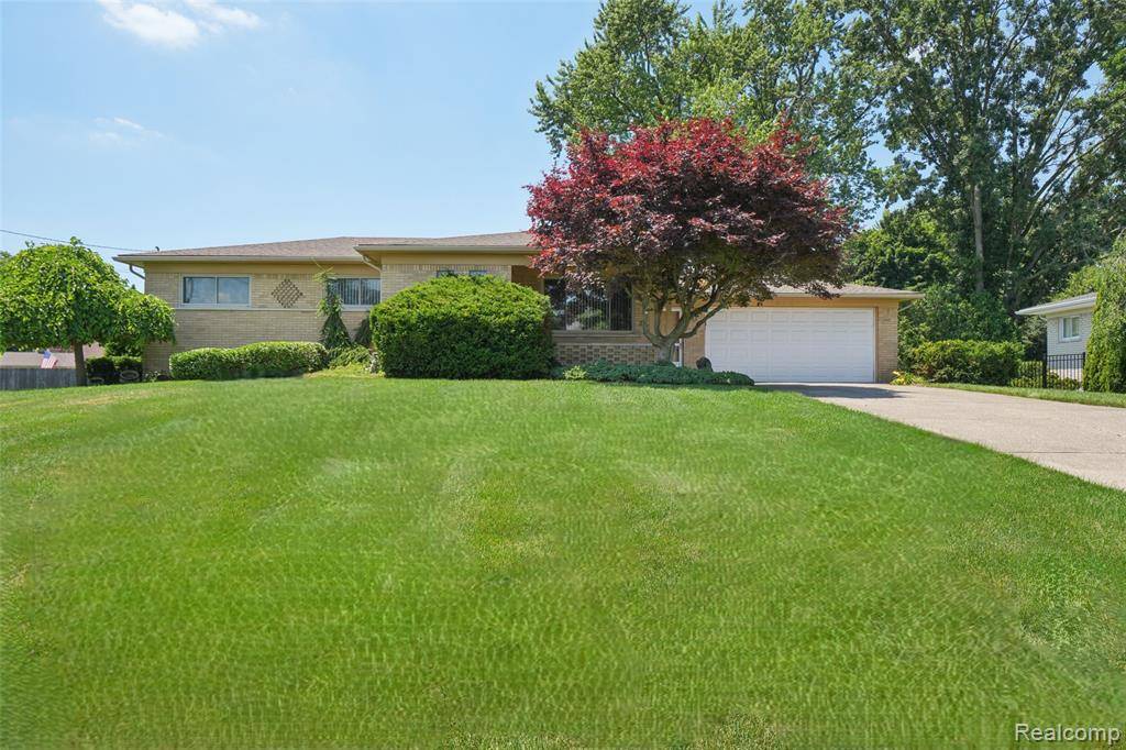 54829 Starlite Drive, Shelby Twp, MI 48316