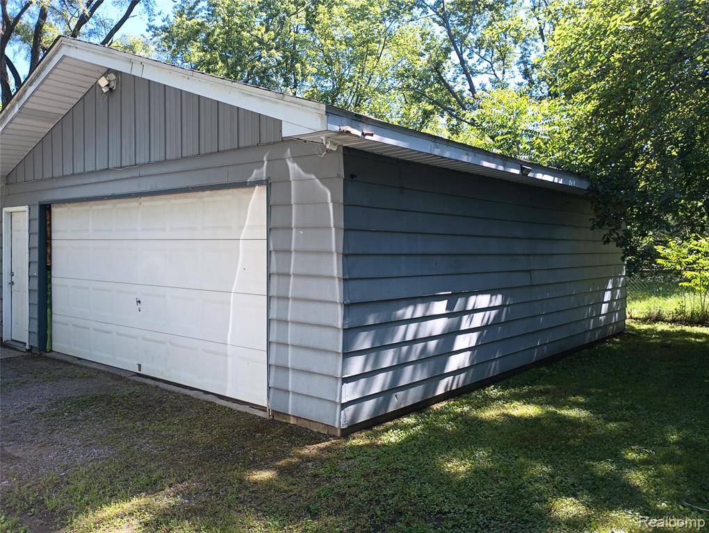 Owosso, MI 48867,1622 Griffin Avenue