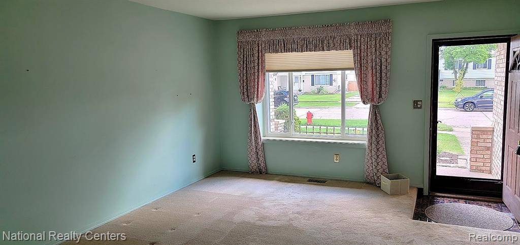 Sterling Heights, MI 48312,12875 Canterbury Drive
